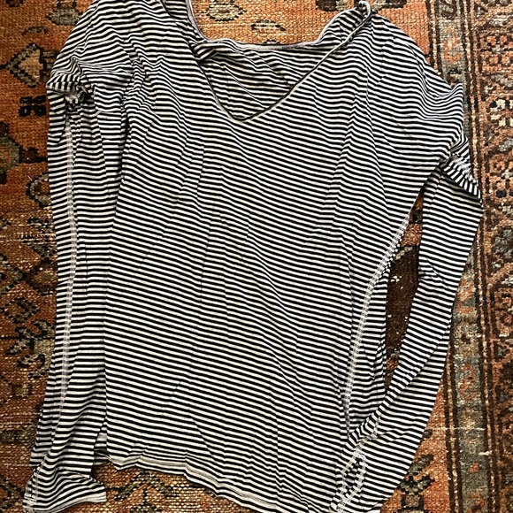 Lululemon flip your dog long sleeve - Picture 4 of 5